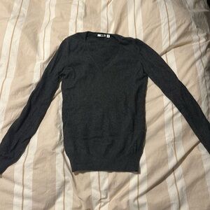 Cashmere uniqlo sweater